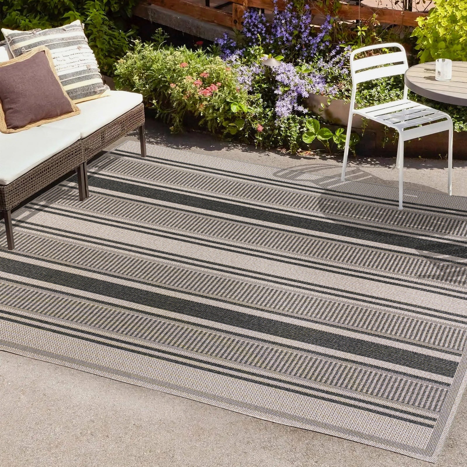 Haynes Modern Double Stripe Indoor/Outdoor Area Rug - Image 9