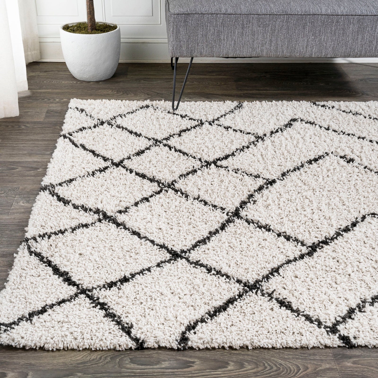 Inca Moroccan Diamond Shag Area Rug - Image 3