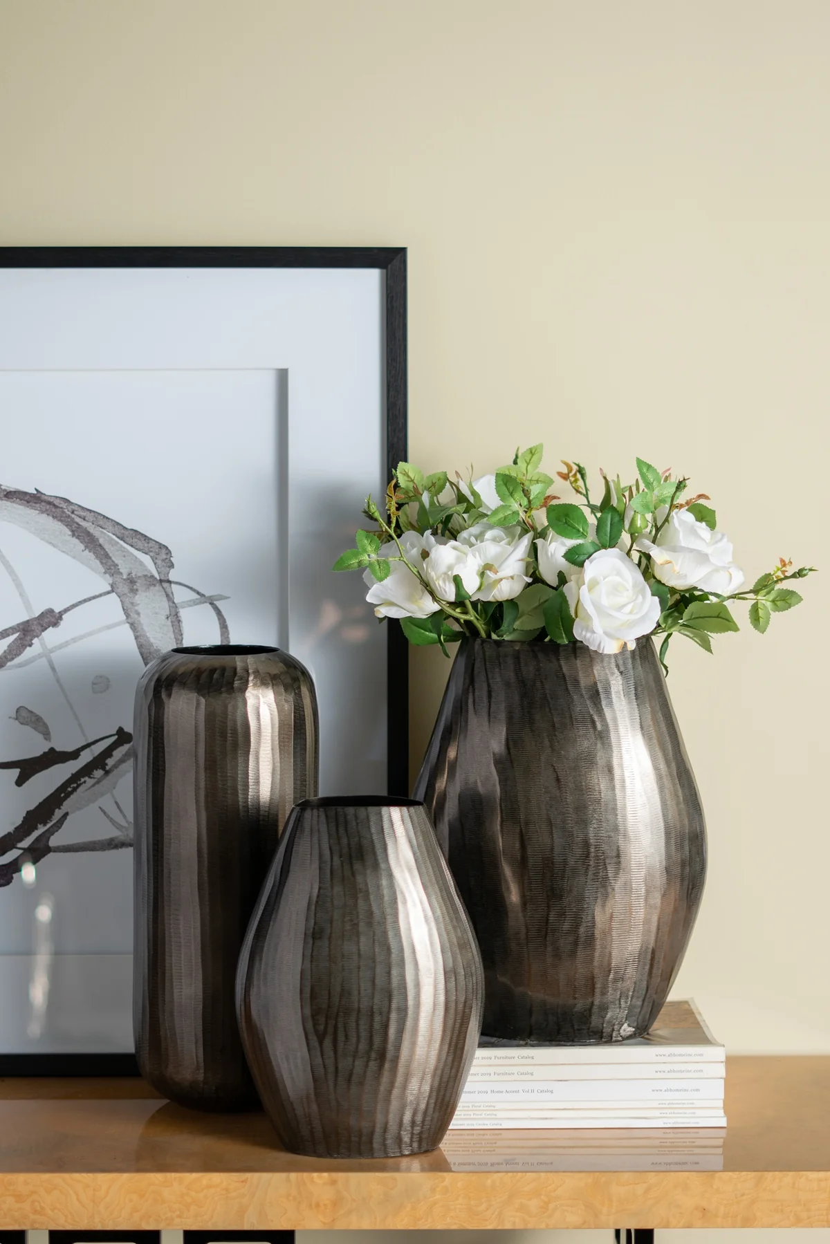 Medium Aluminum Layered Chisel Oval Vase - Image 11