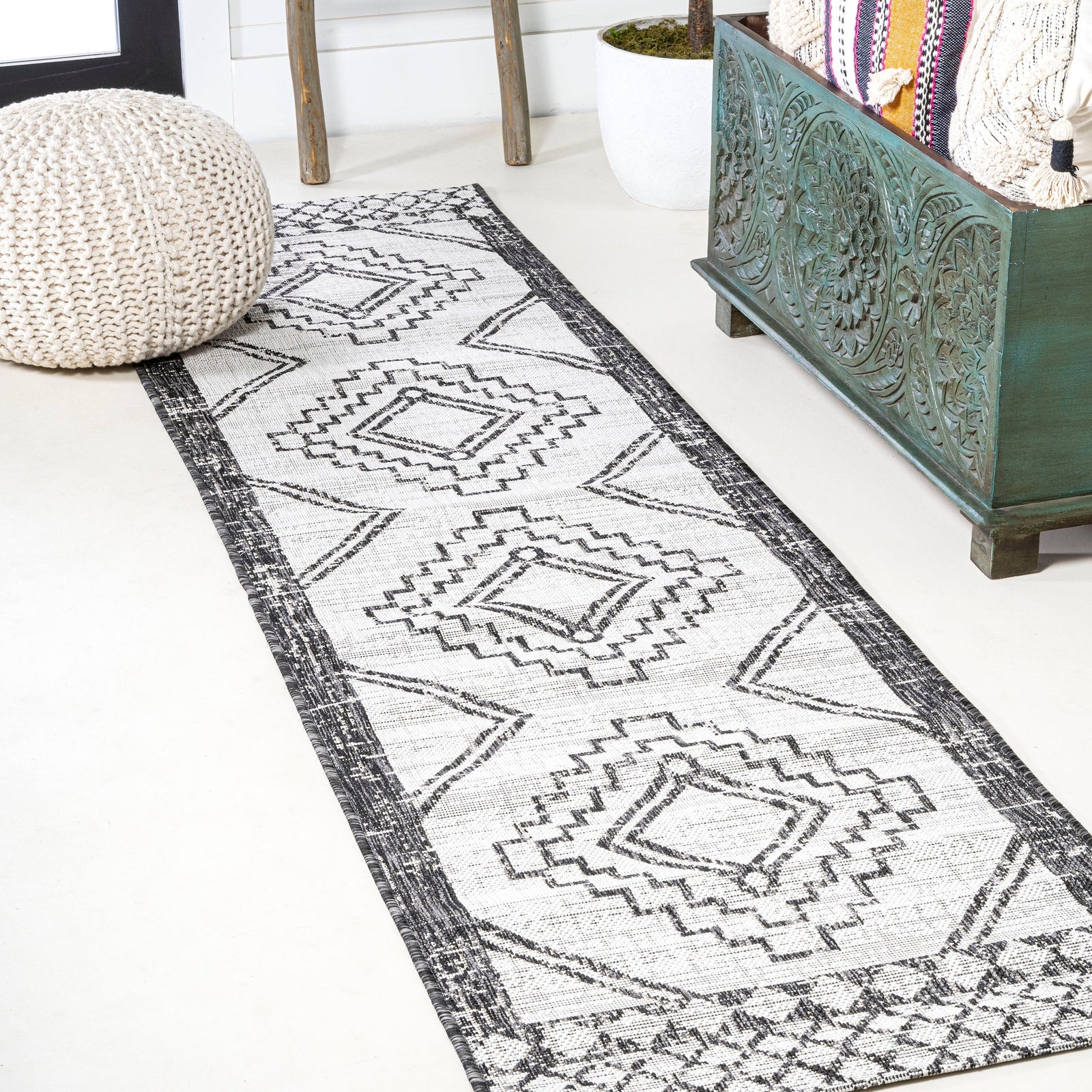 Marokko Diamond Tribal Medallion Indoor/Outdoor Runner Rug - Image 26