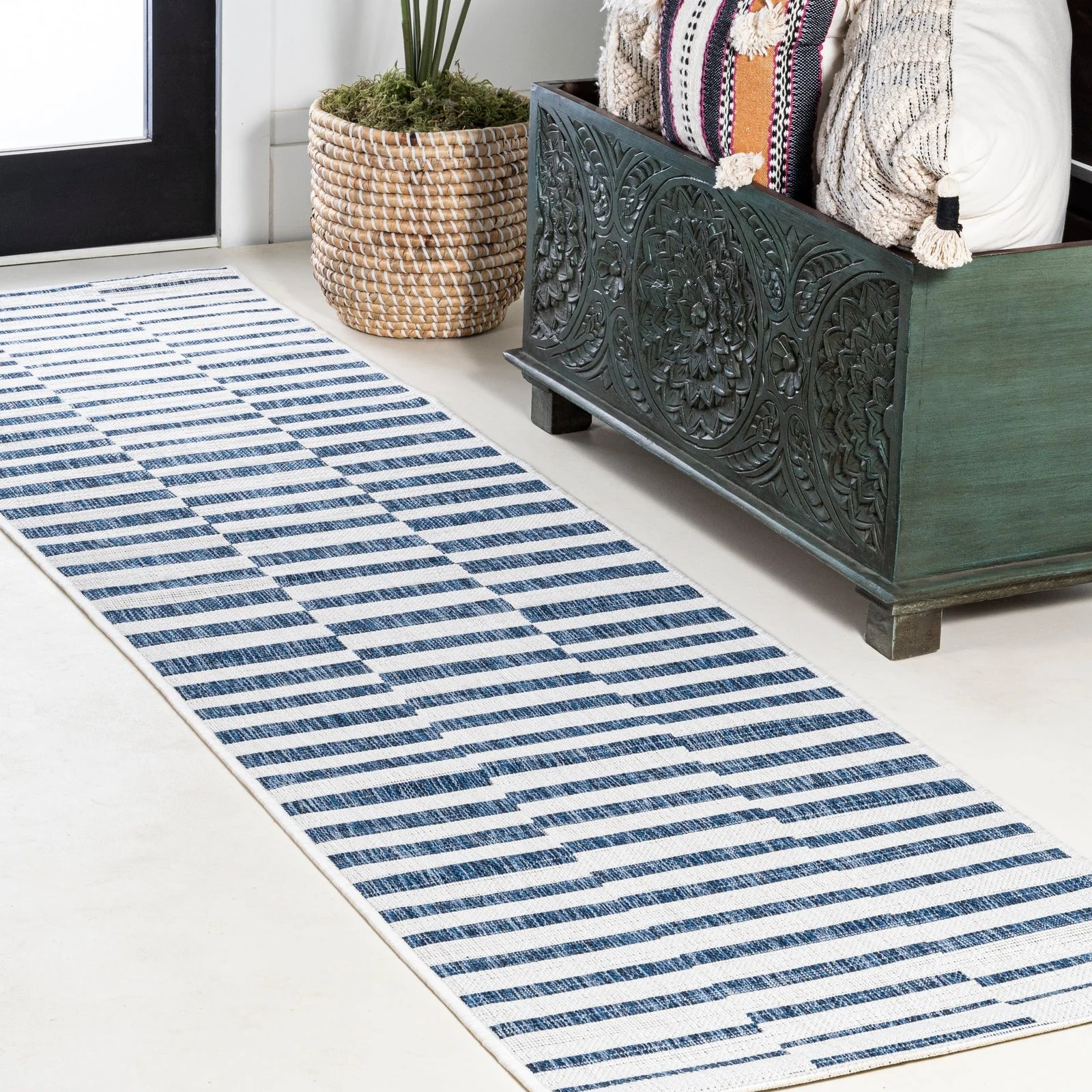 Sukie Modern Offset Stripe Indoor/Outdoor Runner Rug - Image 7