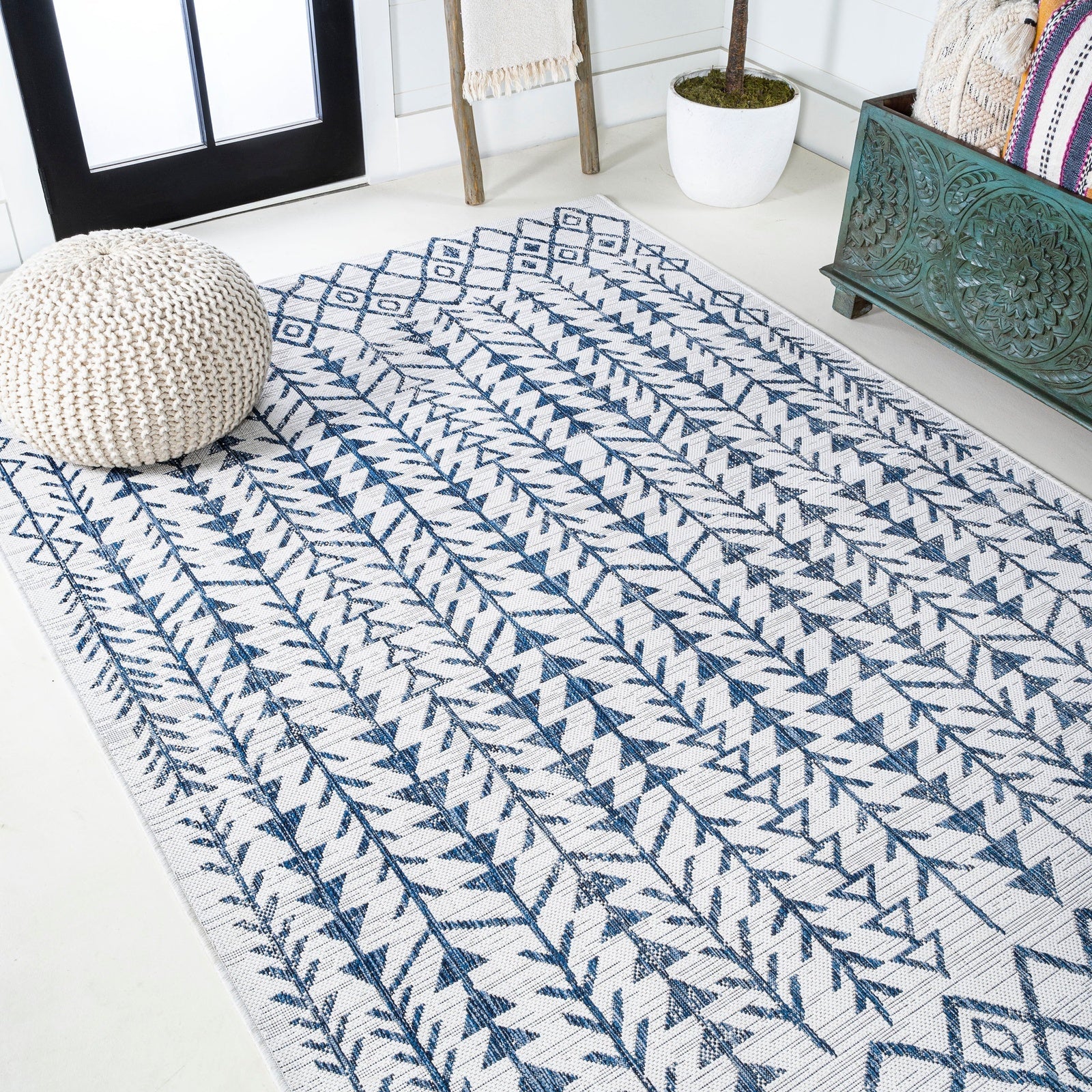 Tokay Bohemian Geometric Indoor/Outdoor Area Rug - Image 3