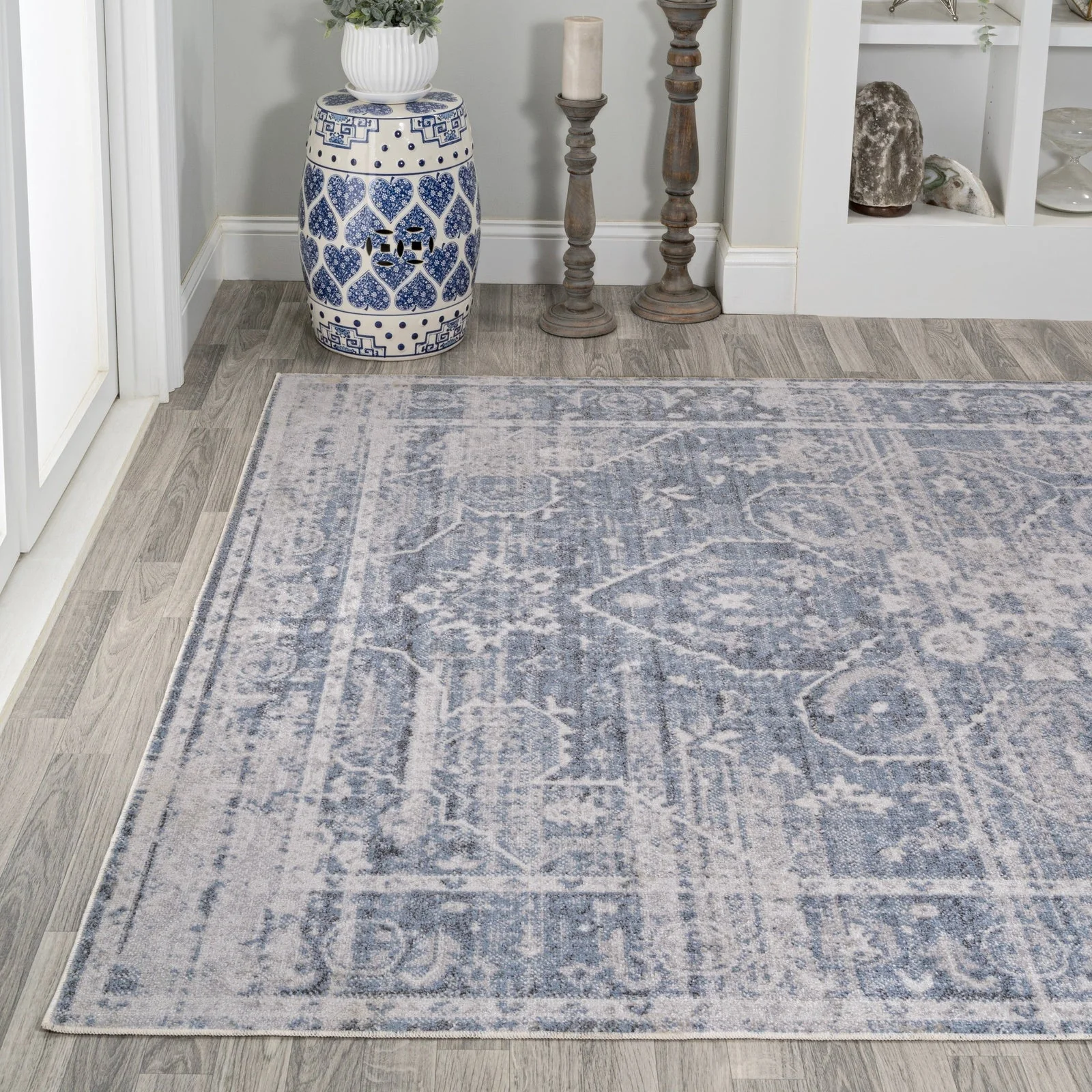 Shaii Global Medallion Low-Pile Machine-Washable Area Rug - Image 4