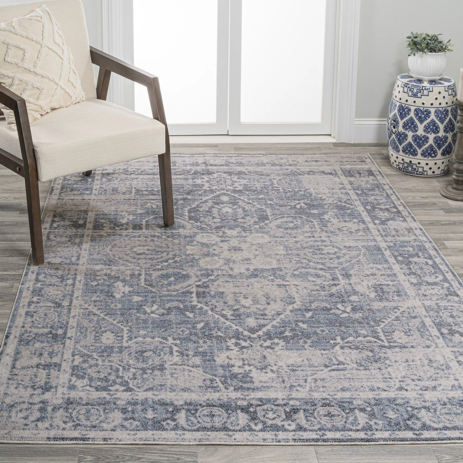 Shaii Global Medallion Low-Pile Machine-Washable Area Rug - Image 5